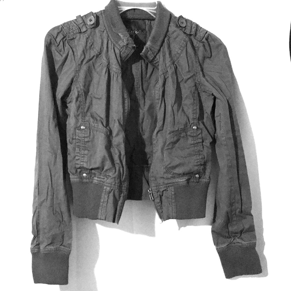 Miley Cyrus and Max Azria light weight jacket